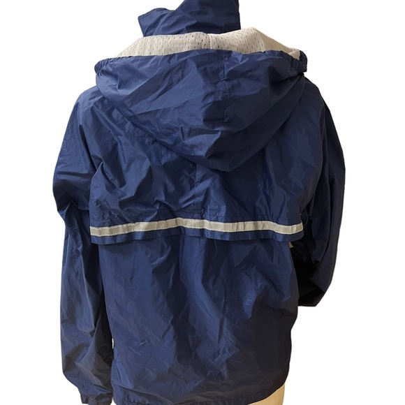 Adidas vintage windbreaker with light reflective bands for visibility in dark - Picture 2 of 6